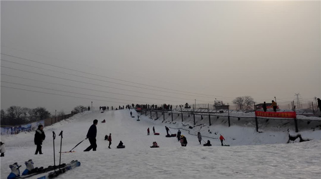 滑雪场造雪机